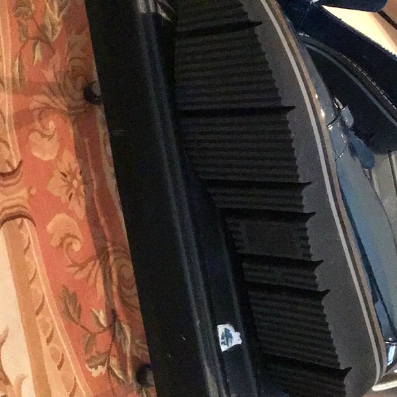 Shoes - Picture 4 of 4